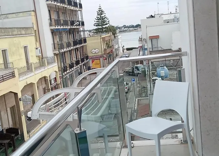 Monti בית הארחה פורטו צ'זראו