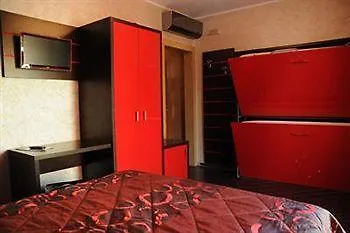 Monti בית הארחה פורטו צ'זראו